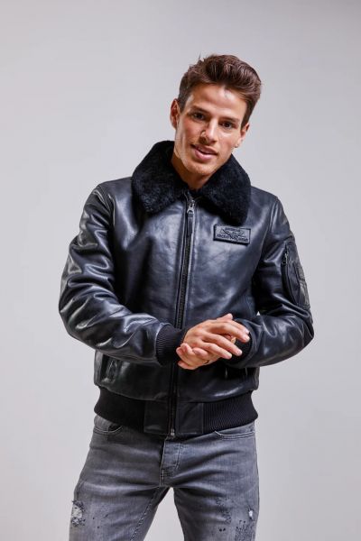 REDSKINS Commander STRIKING Noir