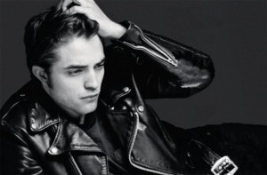 Robert Pattinson en cuir