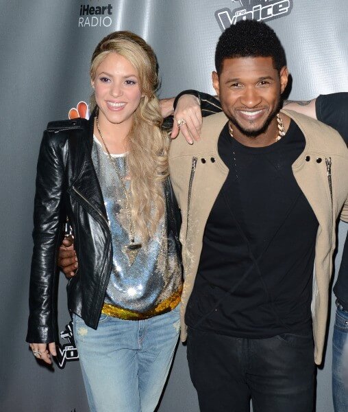 Shakira et Usher en blouson cuir pour la finale de The Voice